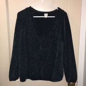 Dark green v-neck sweater